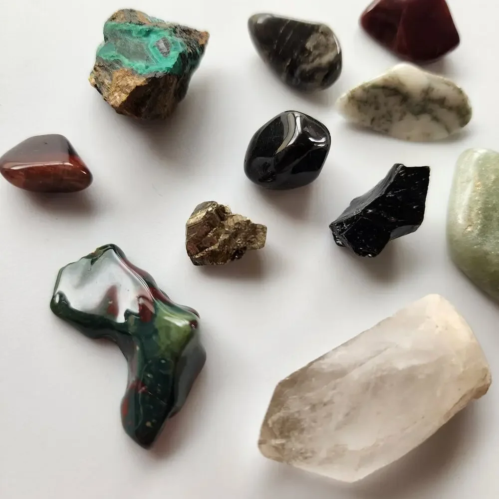 Crystal & Stone Collection - Picture 2 of 5